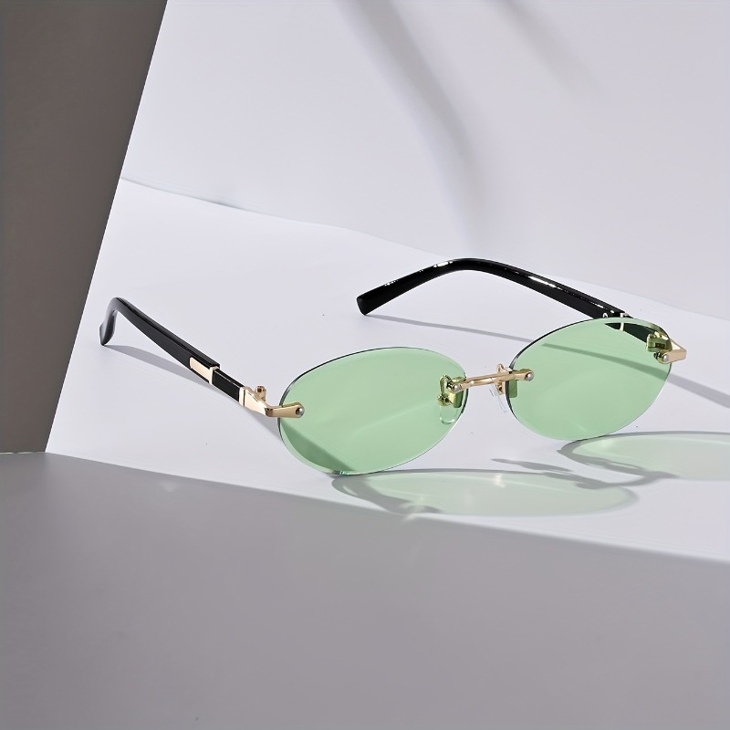Sexy Small Oval Punk Sunglasse - Metal Photo Panel บทวิจารณ์และราคา